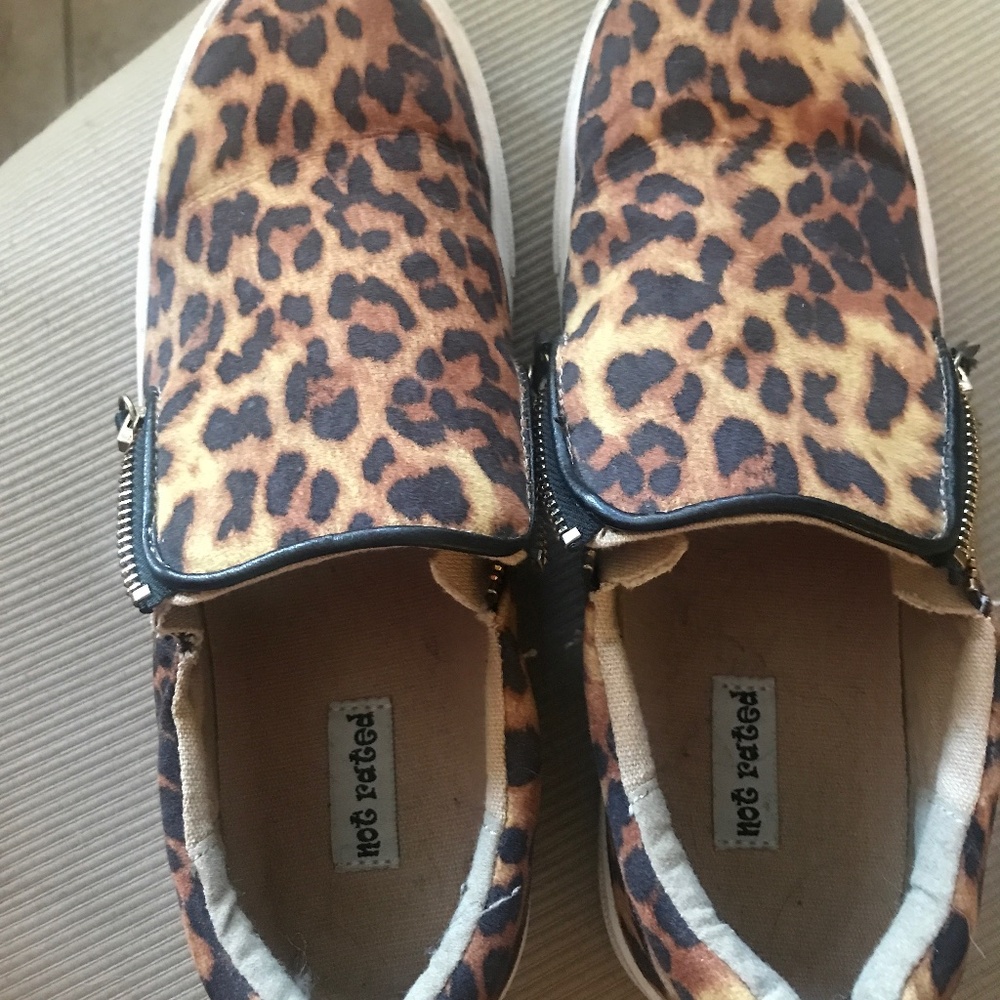 Animal print slip on shoes size 8.5